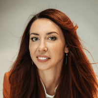 Алина Рейс