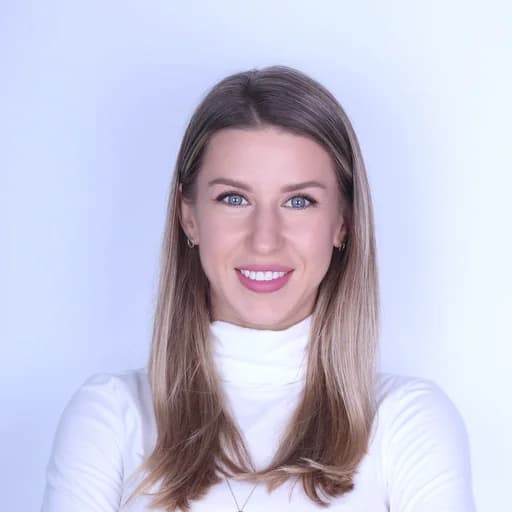 Анна Дергунова